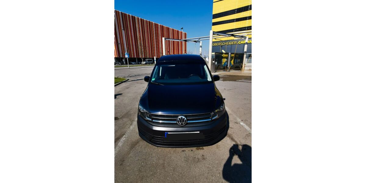 VW Caddy 213.000 km 10.900 &euro; Siegsdorf 83313