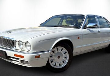 Jaguar Daimler 132.300 km 15.990 &euro; Freilassing 83395
