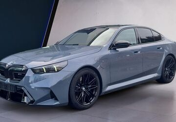 BMW M5 2.208 km 121.369 &euro; Trostberg 83308