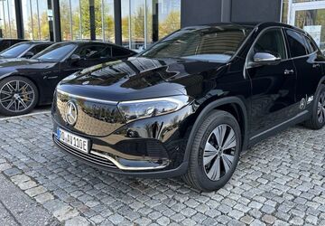 Mercedes-Benz EQA 8.000 km 49.400 &euro; Traunstein 83278