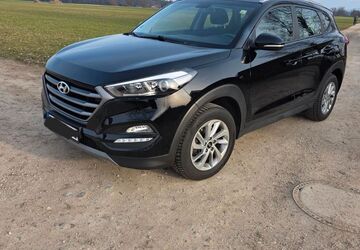 Hyundai TUCSON 80.000 km 13.950 &euro; Petting 83367