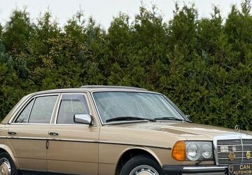 Mercedes-Benz 200 115.800 km 13.900 &euro; Trostberg 83308