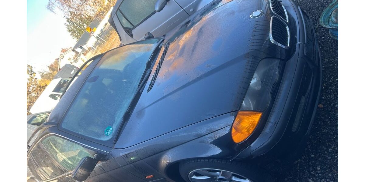 BMW 330 198.000 km 7.000 &euro; Traunreut 83374