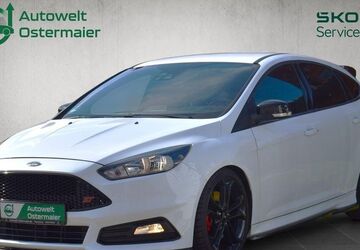 Ford Focus 54.885 km 17.885 &euro; Tacherting 83342