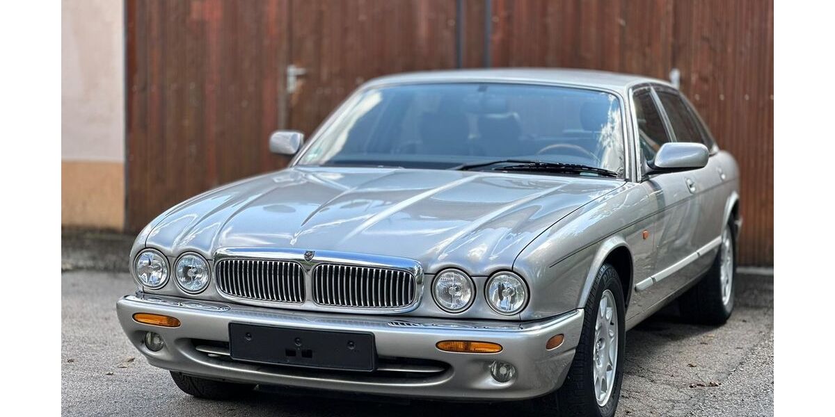 Jaguar XJ8 137.361 km 9.990 &euro; Traunwalchen 83374