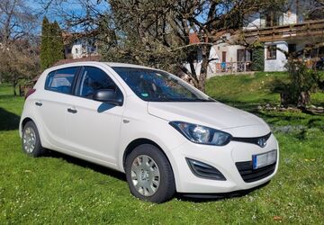 Hyundai i20 99.000 km 4.550 &euro; Chieming 83339