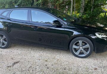 Volvo V40 110.000 km 10.400 &euro; Traunstein 83278