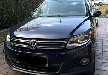 VW Tiguan 129.000 km 11.900 &euro; Rimsting 83253