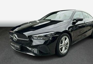 Mercedes-Benz CLA 180 Shooting Brake 11.700 km 31.800 &euro; Traunstein 83278