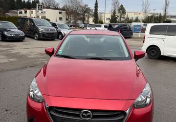 Mazda 2 174.000 km 5.200 &euro; Traunstein 83278