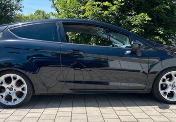 Ford Fiesta 246.839 km 4.000 &euro; Traunstein 83278