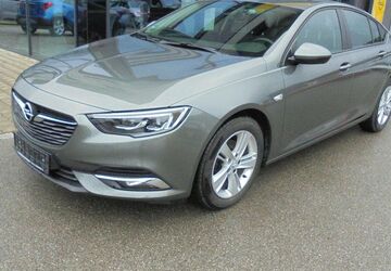 Opel Insignia 81.200 km 15.990 &euro; Petting 83367