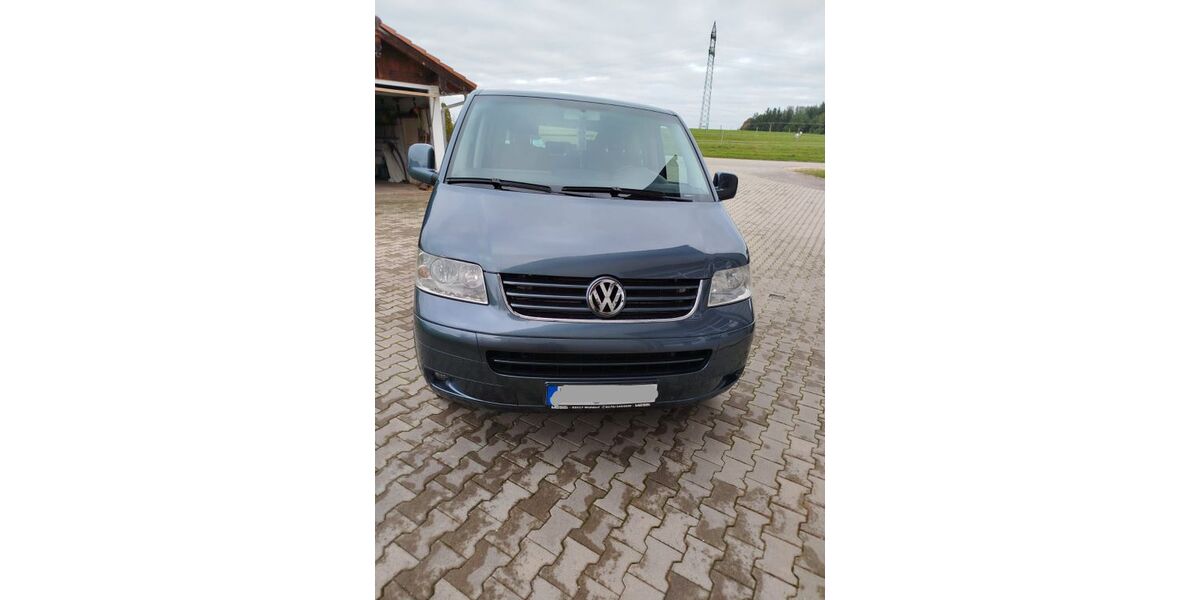 VW T5 Multivan 205.018 km 9.900 &euro; Teisendorf 83317