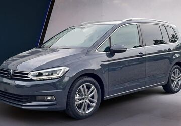 VW Touran 1.349 km 41.990 &euro; Trostberg 83308