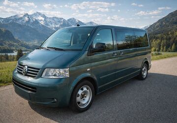 VW T5 Multivan 253.000 km 14.500 &euro; Waging am See 83329