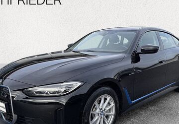 BMW i4 17.545 km 38.470 &euro; Piding 83451