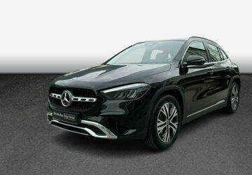 Mercedes-Benz GLA 200 25.350 km 38.800 &euro; Traunstein 83278
