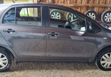 Toyota Yaris 139.400 km 2.200 &euro; Vachendorf 83377