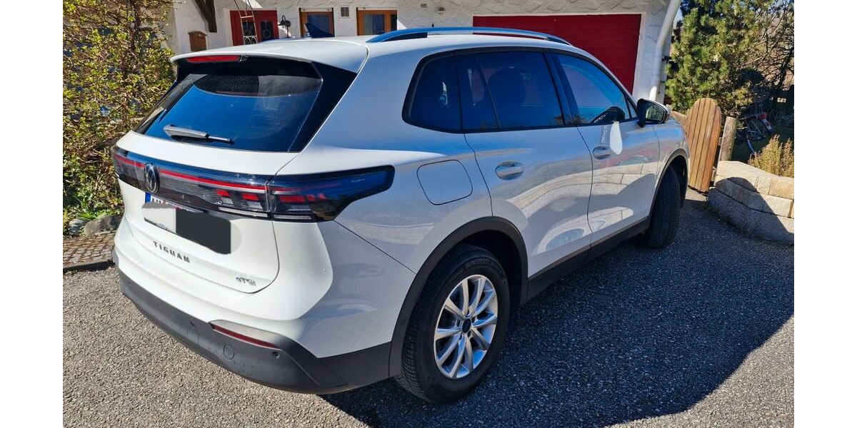 VW Tiguan 14.500 km 39.500 &euro; Garching Alz 84518