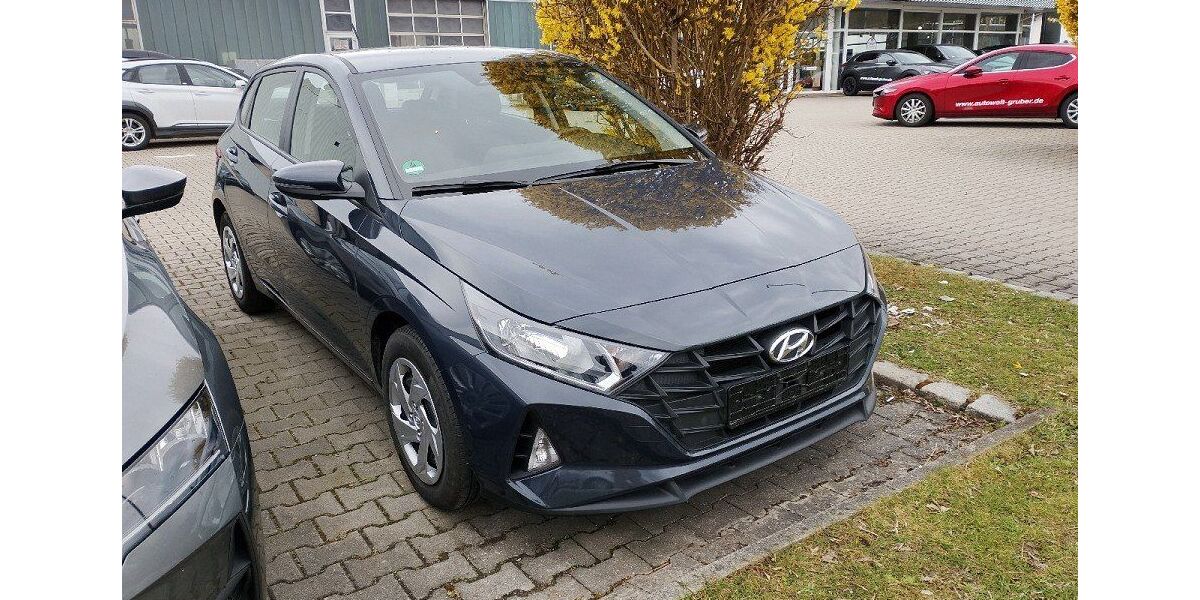 Hyundai i20 41.851 km 14.580 &euro; Traunstein 83278