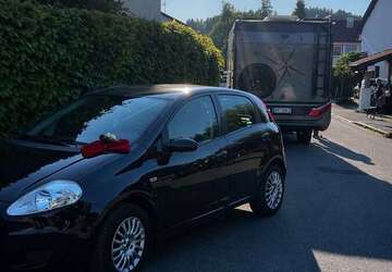 Fiat Grande Punto 132.347 km 2.700 &euro; Bad Endorf 83093
