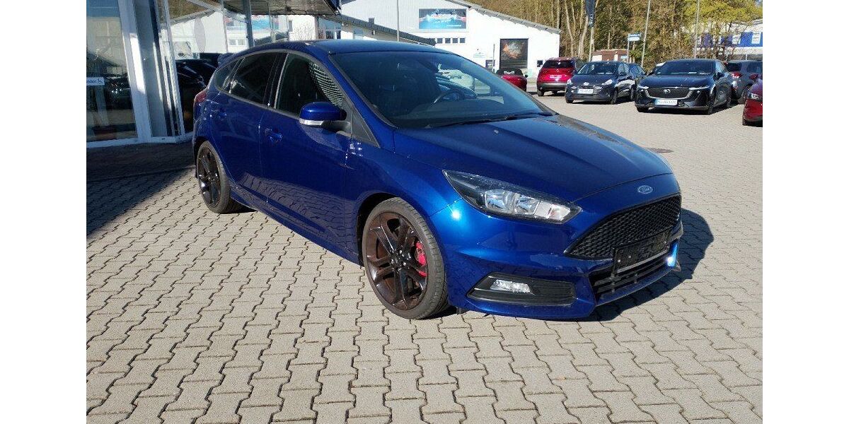 Ford Focus 89.000 km 15.350 &euro; Traunstein 83278