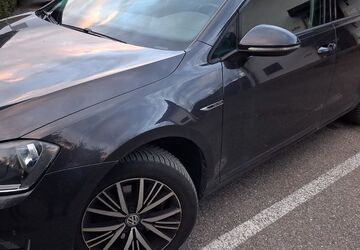 VW Golf 180.000 km 7.900 &euro; Übersee 83236