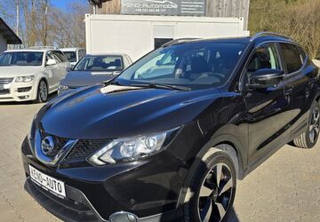 Nissan Qashqai 116.300 km 10.990 &euro; Surberg 83362