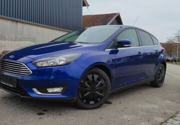 Ford Focus 72.010 km 8.490 &euro; Palling 83349