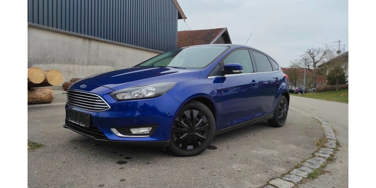 Ford Focus 72.010 km 8.490 &euro; Palling 83349