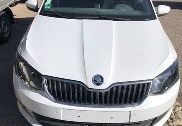 Skoda Fabia 90.468 km 8.400 &euro; Traunstein 83278