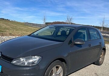 VW Golf 332.294 km 5.300 &euro; Pittenhart 83132