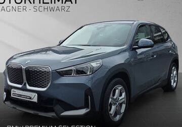 BMW iX1 15.500 km 43.520 &euro; Altenmarkt a.d. Alz 83352