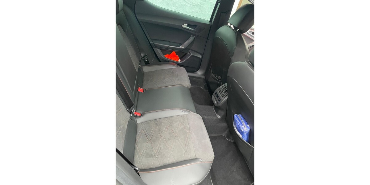 Seat Leon FR 1.4TSI E-Hybrid 65.000 km 19.499 &euro; Anger 83454