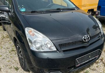 Toyota Corolla Verso 185.500 km 1.700 &euro; Eggstätt 83125