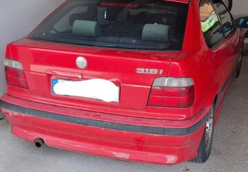 BMW 316 202.000 km 900 &euro; Unterwössen 83246