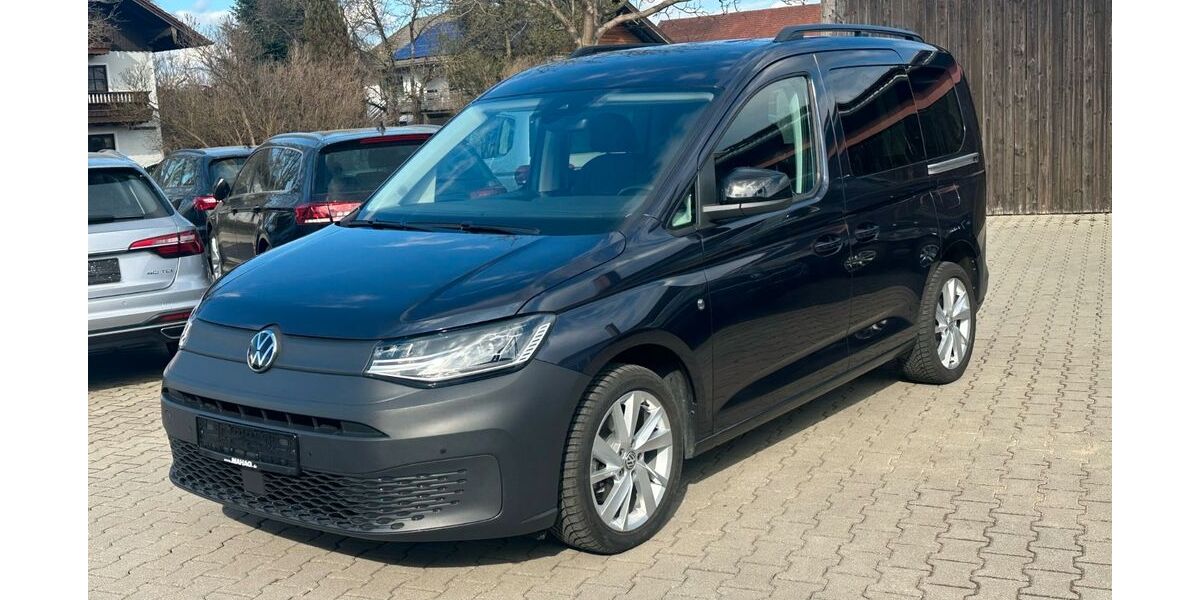 VW Caddy 66.000 km 27.300 &euro; Petting /Waging am See 83367