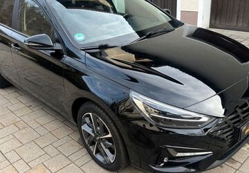 Hyundai i30 153.000 km 12.100 &euro; Altenmarkt an der Alz 83352