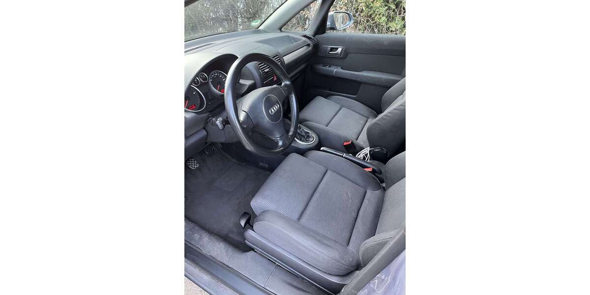 Audi A2 215.000 km 2.890 &euro; Freilassing 83395