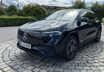 Mercedes-Benz EQA 8.000 km 56.900 &euro; Traunstein 83278
