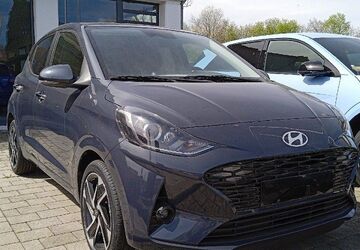 Hyundai i10 2.684 km 18.999 &euro; Traunstein 83278