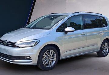 VW Touran 1.376 km 33.990 &euro; Trostberg 83308